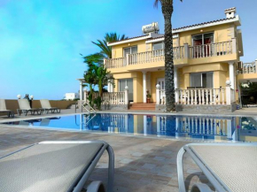 Beach Villa Roula 4 Bedroom in Ayia Napa